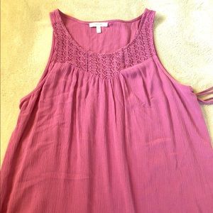 Maurice’s tank top